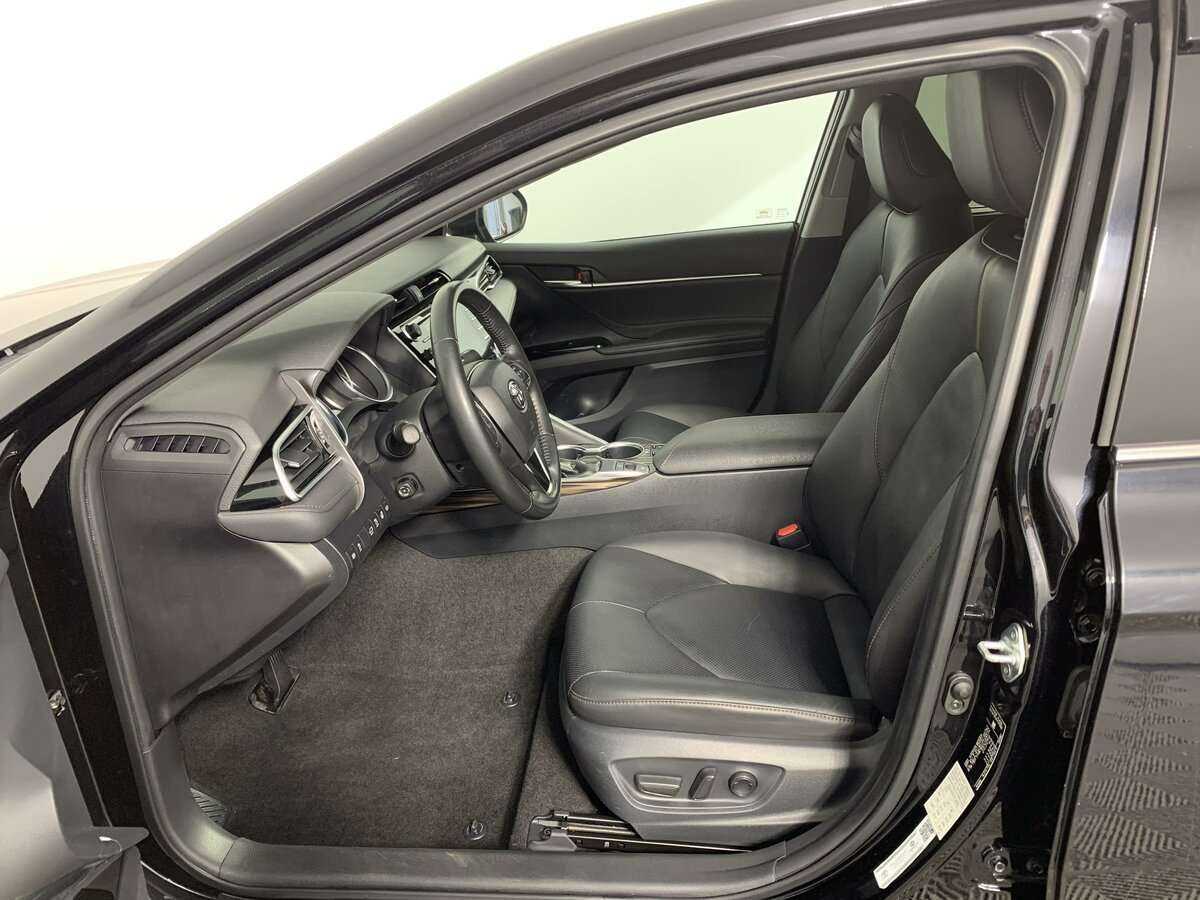 Toyota Camry б/у, 2020, Автоматическая. Фото: #11