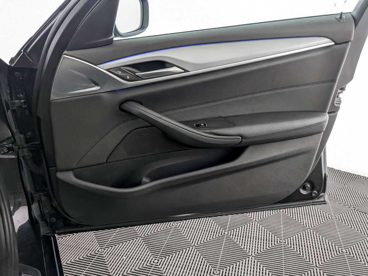 BMW 5 серии б/у, 2018, Автоматическая. Фото: #20