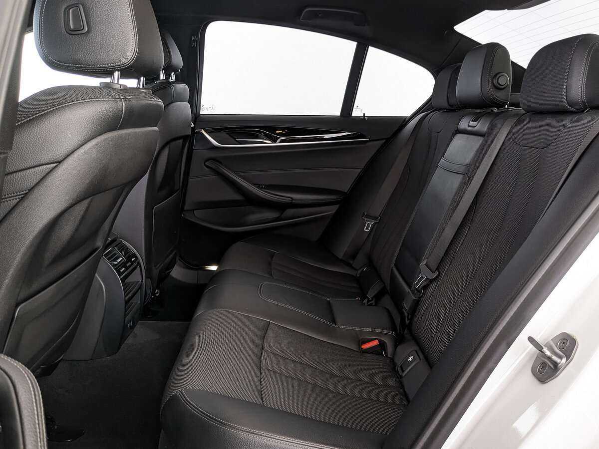 BMW 5 серии б/у, 2017, Автоматическая. Фото: #13