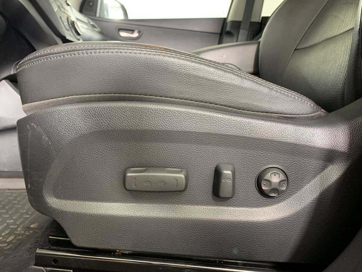 Hyundai Santa Fe б/у, 2017, Автоматическая. Фото: #13