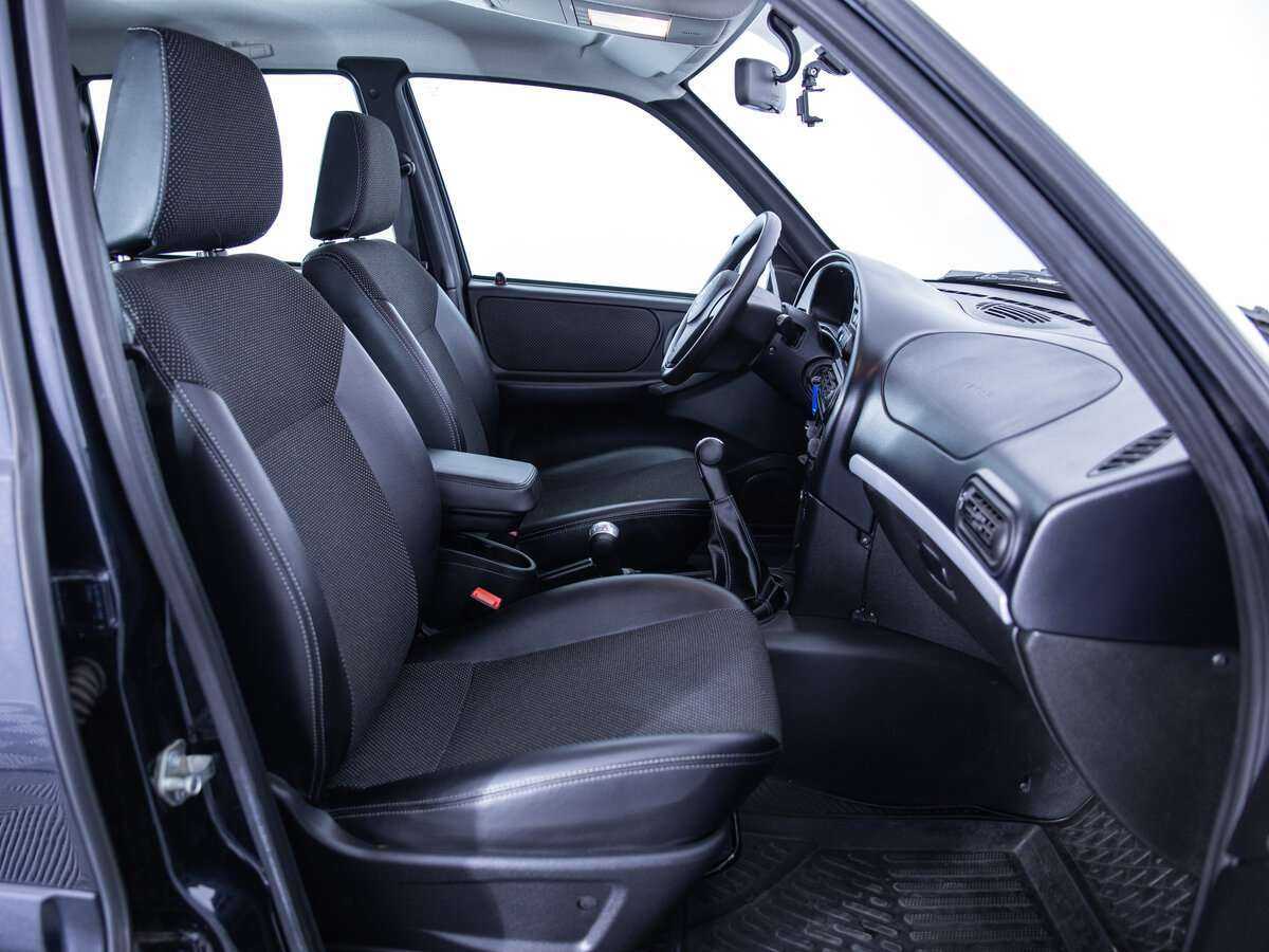 Chevrolet Niva б/у, 2015, Механическая. Фото: #13