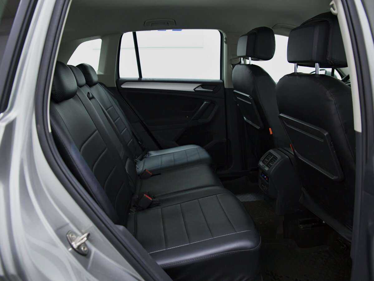 Volkswagen Tiguan б/у, 2020, Роботизированная. Фото: #4