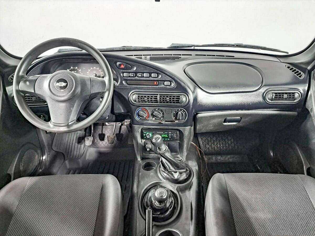 Chevrolet Niva б/у, 2017, Механическая. Фото: #13