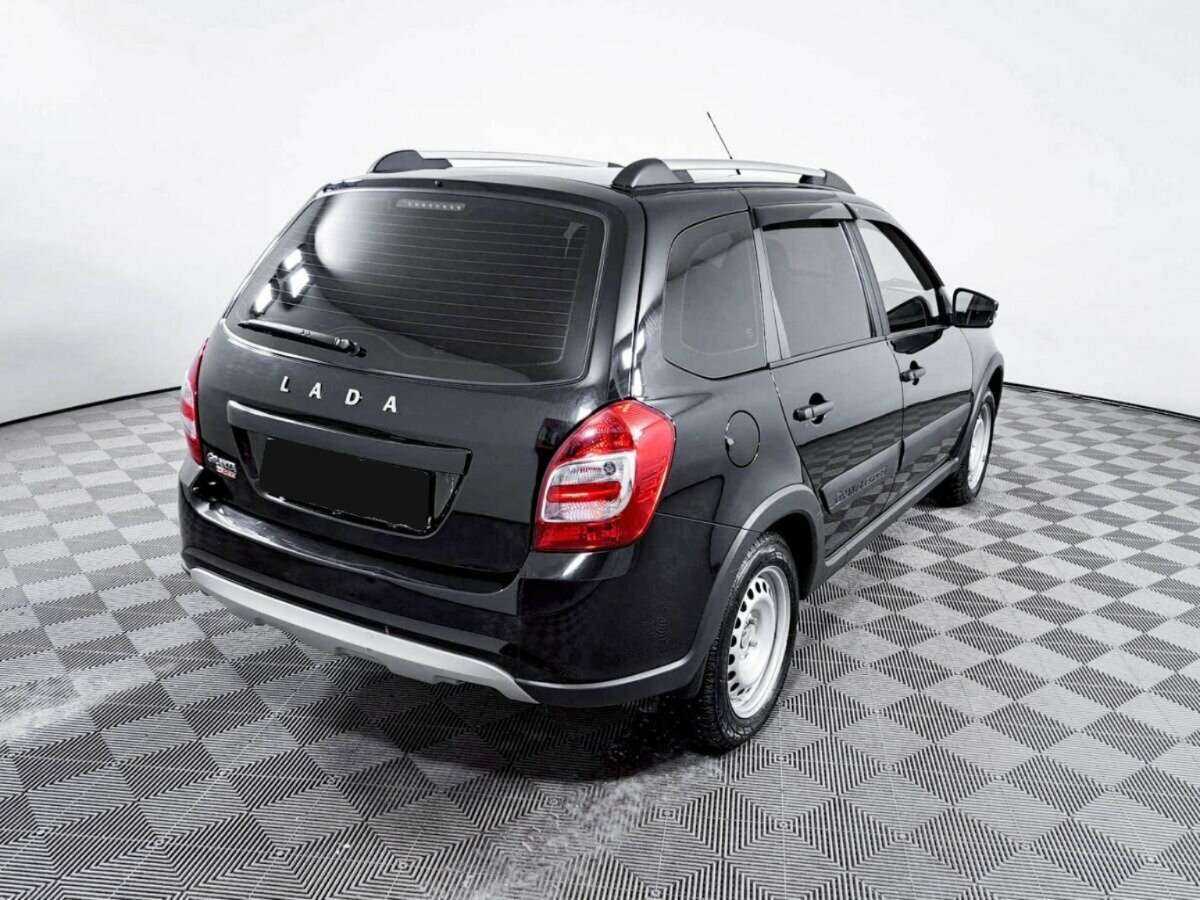 Лада (ВАЗ) Гранта б/у, 2023, Механическая. Фото: #3