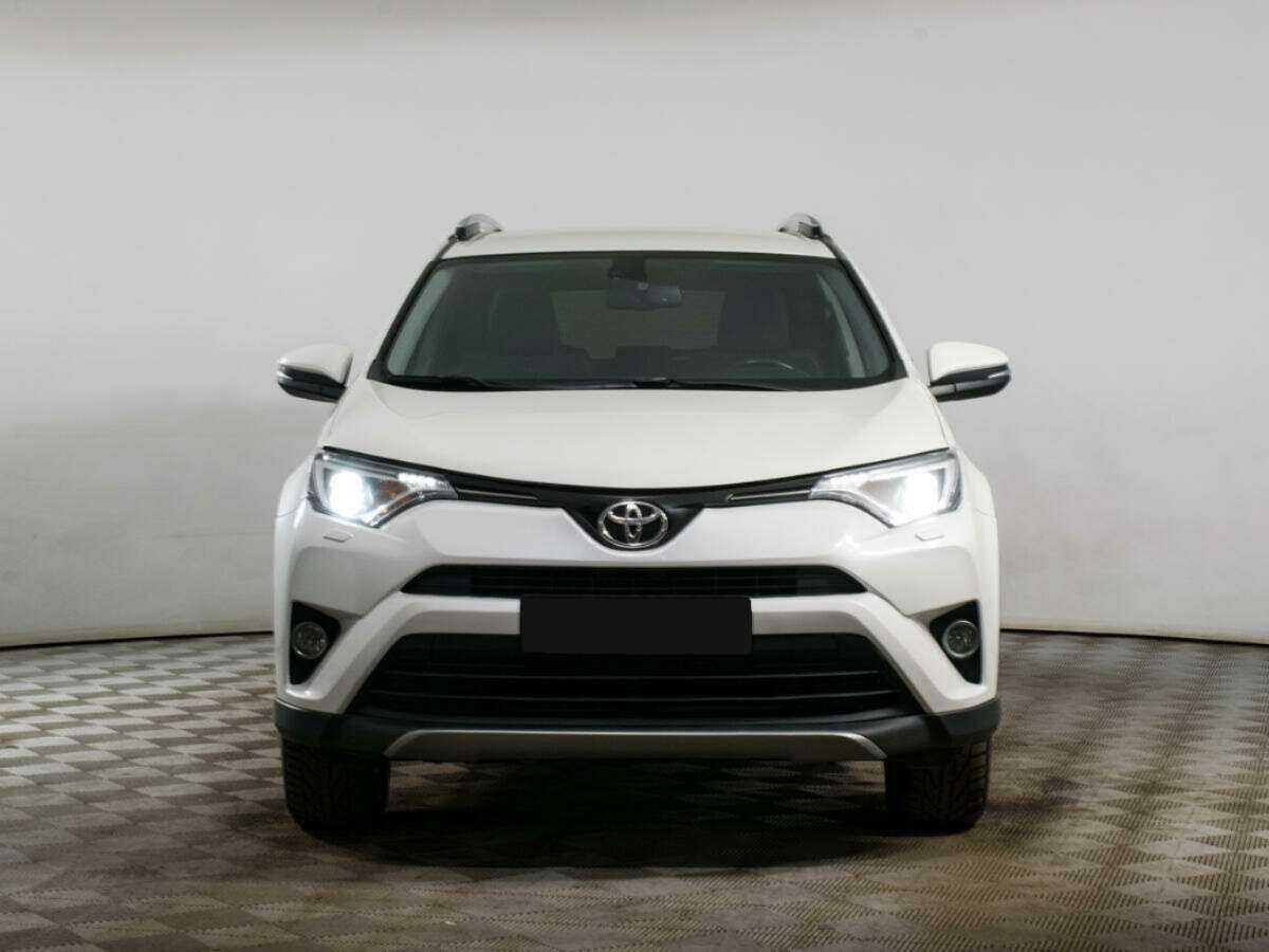 Toyota RAV4 б/у, 2017, Автоматическая. Фото: #1