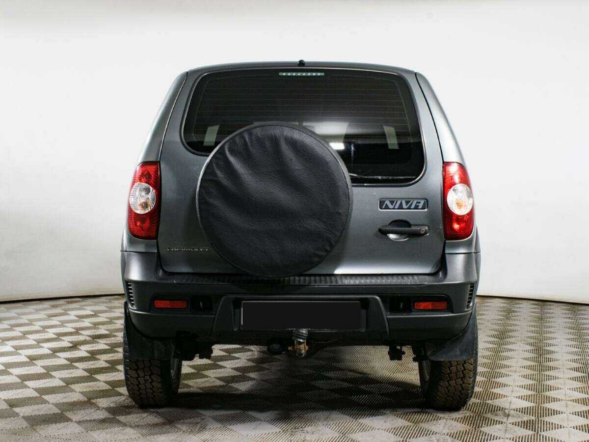 Chevrolet Niva б/у, 2018, Механическая. Фото: #4