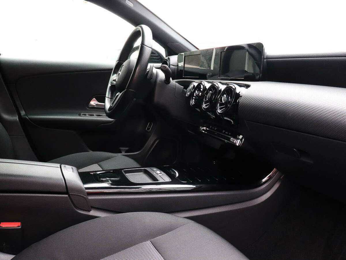 Mercedes-Benz A-Класс б/у, 2019, Роботизированная. Фото: #5