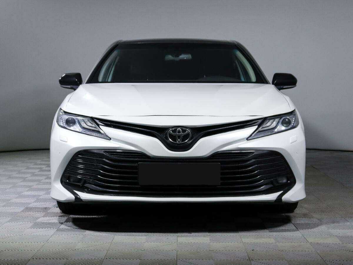 Toyota Camry б/у, 2019, Автоматическая. Фото: #1