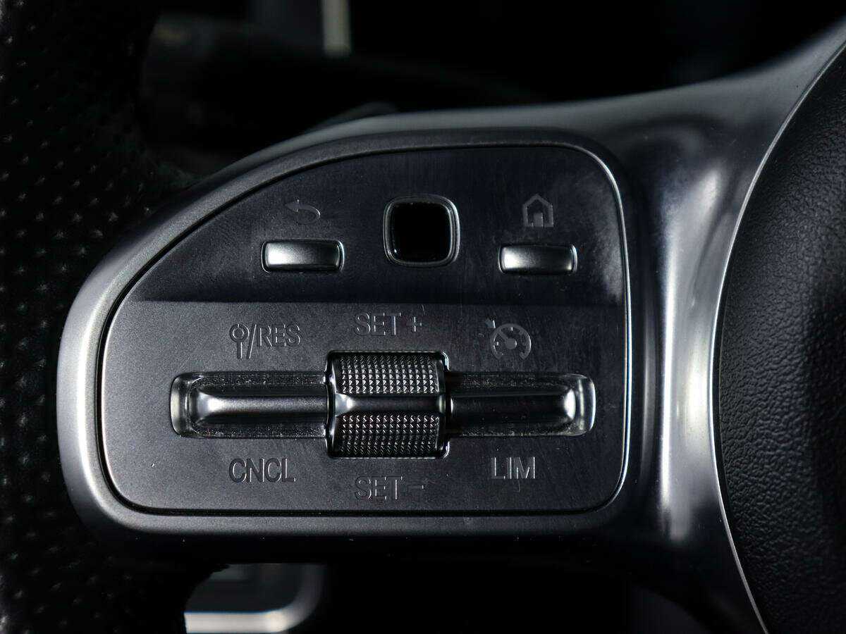 Mercedes-Benz A-Класс б/у, 2019, Роботизированная. Фото: #19