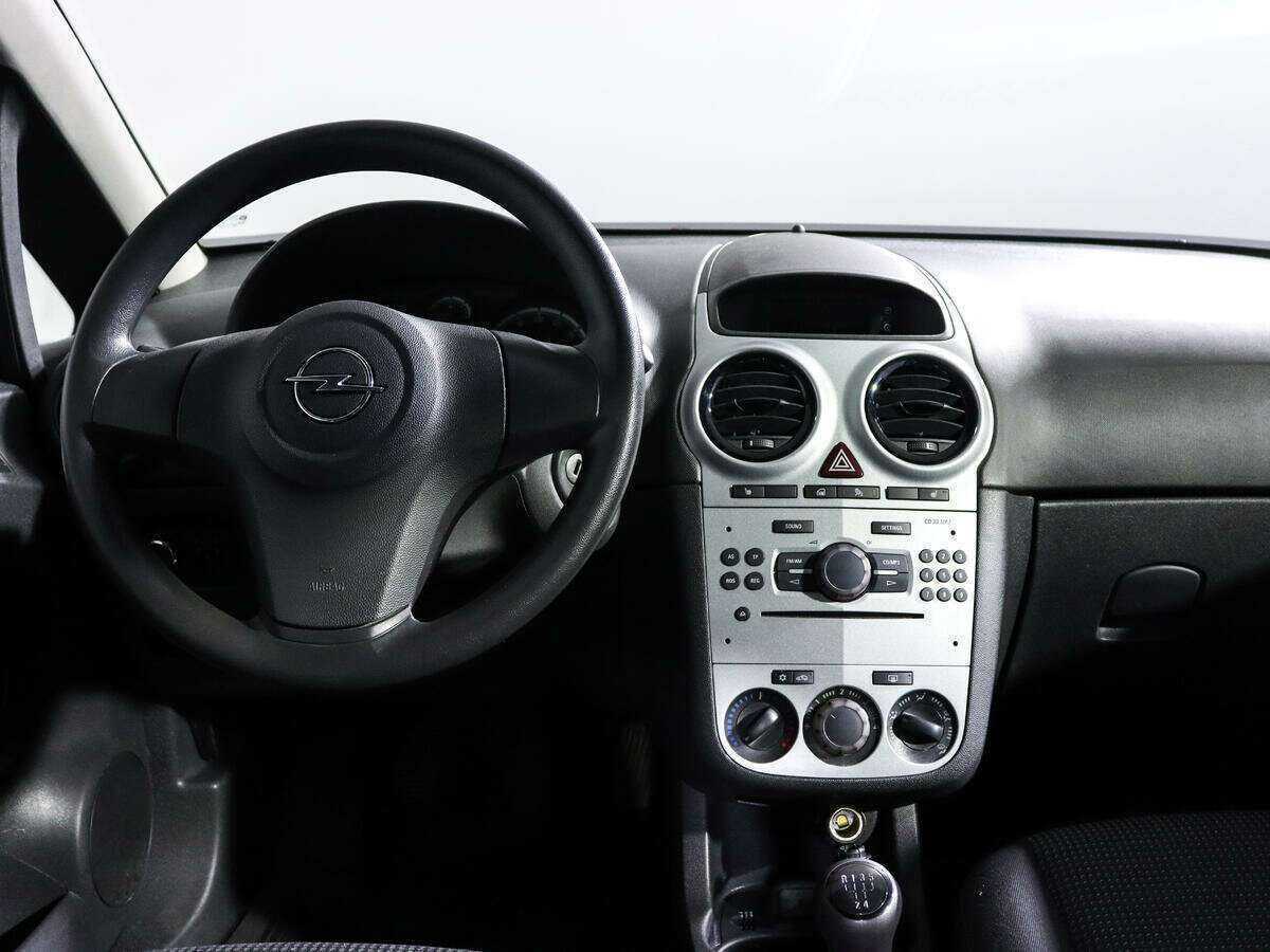 Opel Corsa б/у, 2012, Механическая. Фото: #9
