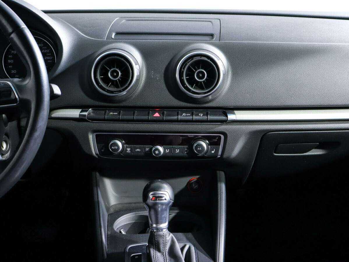 Audi A3 б/у, 2015, Роботизированная. Фото: #10