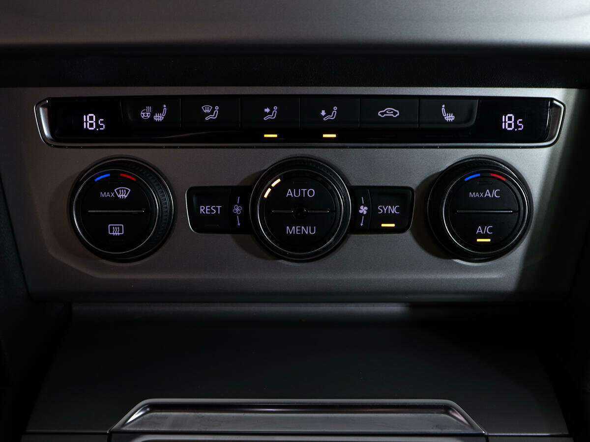 Фольксваген Пассат б/у, 2015, Роботизированная. Фото: #18