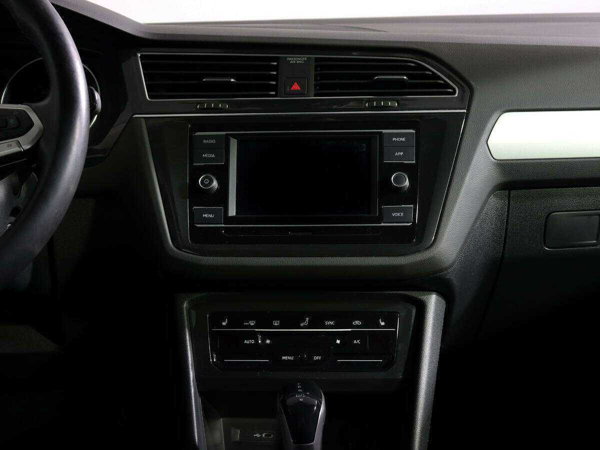 Volkswagen Tiguan б/у, 2021, Роботизированная. Фото: #11