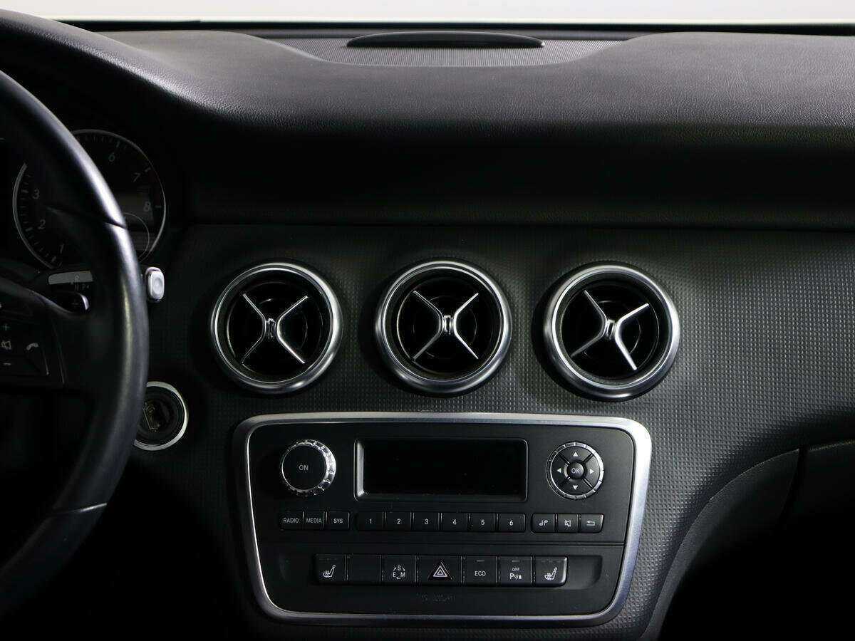 Mercedes-Benz A-Класс б/у, 2014, Роботизированная. Фото: #11