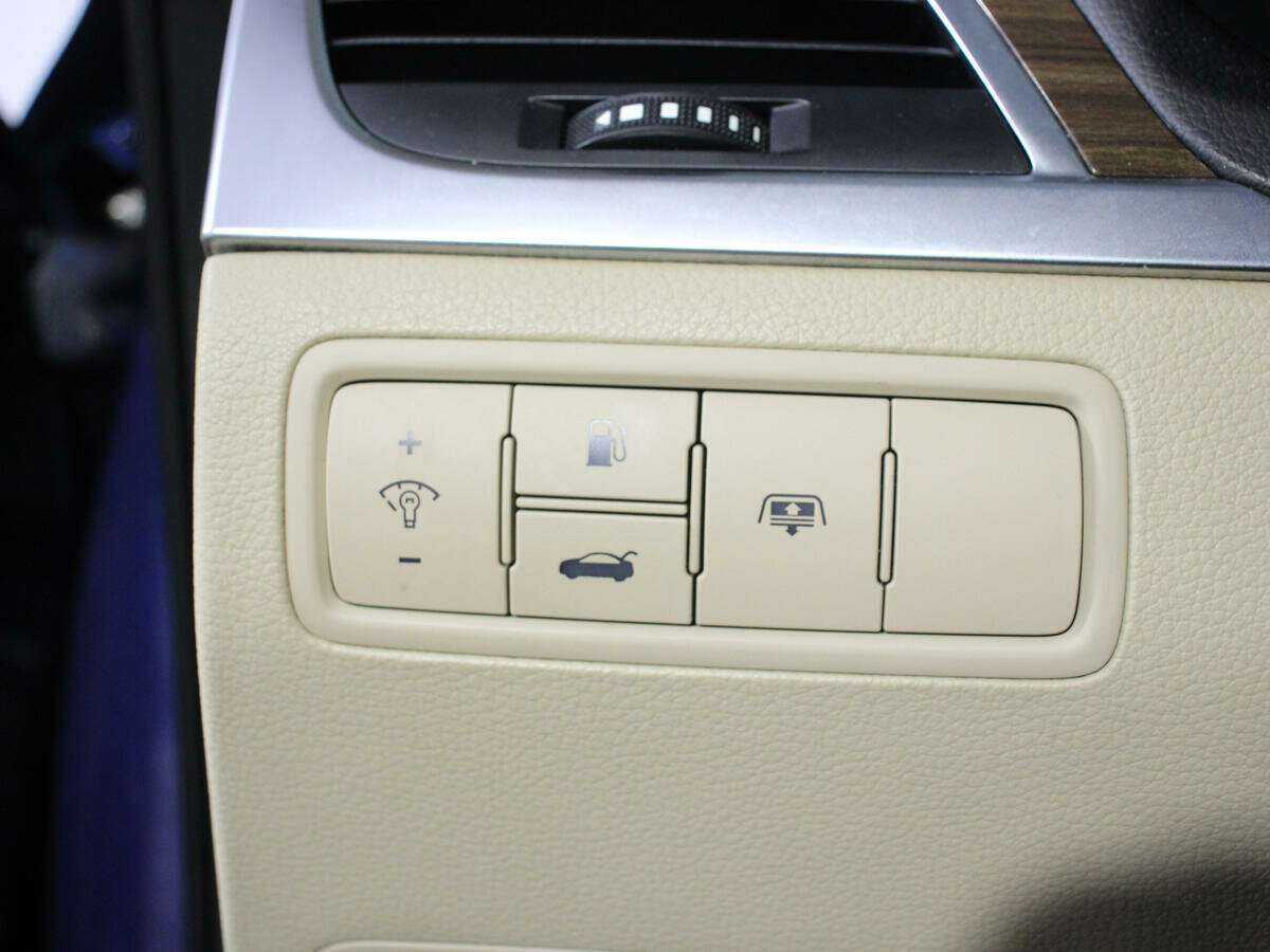 Hyundai Genesis б/у, 2015, Автоматическая. Фото: #15