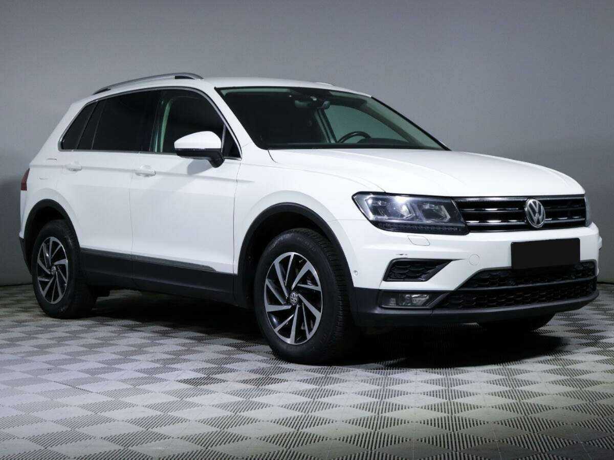 Volkswagen Tiguan б/у, 2018, Роботизированная. Фото: #2