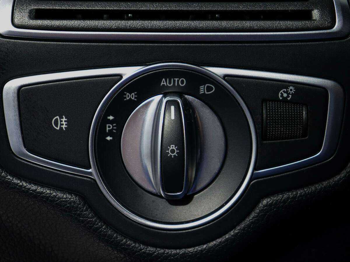 Mercedes-Benz C-Класс б/у, 2018, Автоматическая. Фото: #12