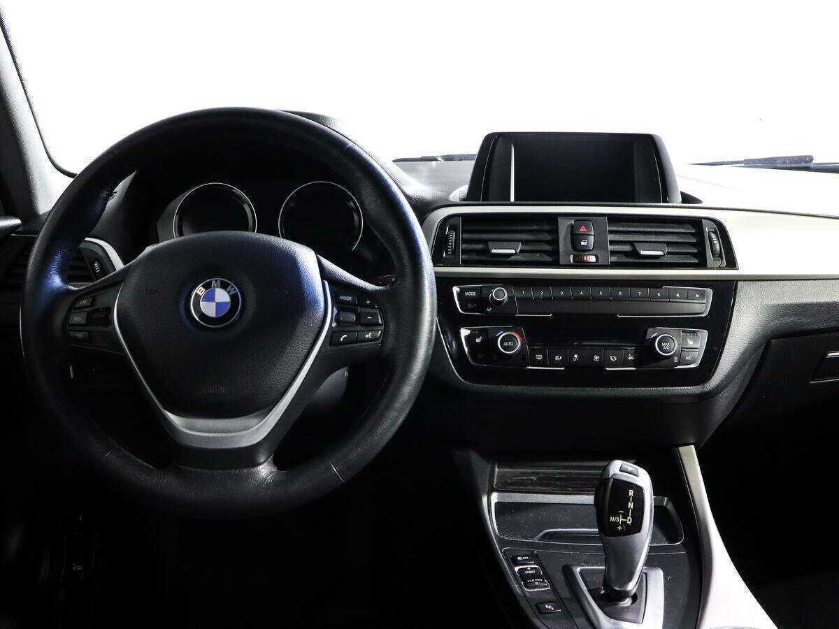 BMW 1 серии б/у, 2018, Автоматическая. Фото: #9