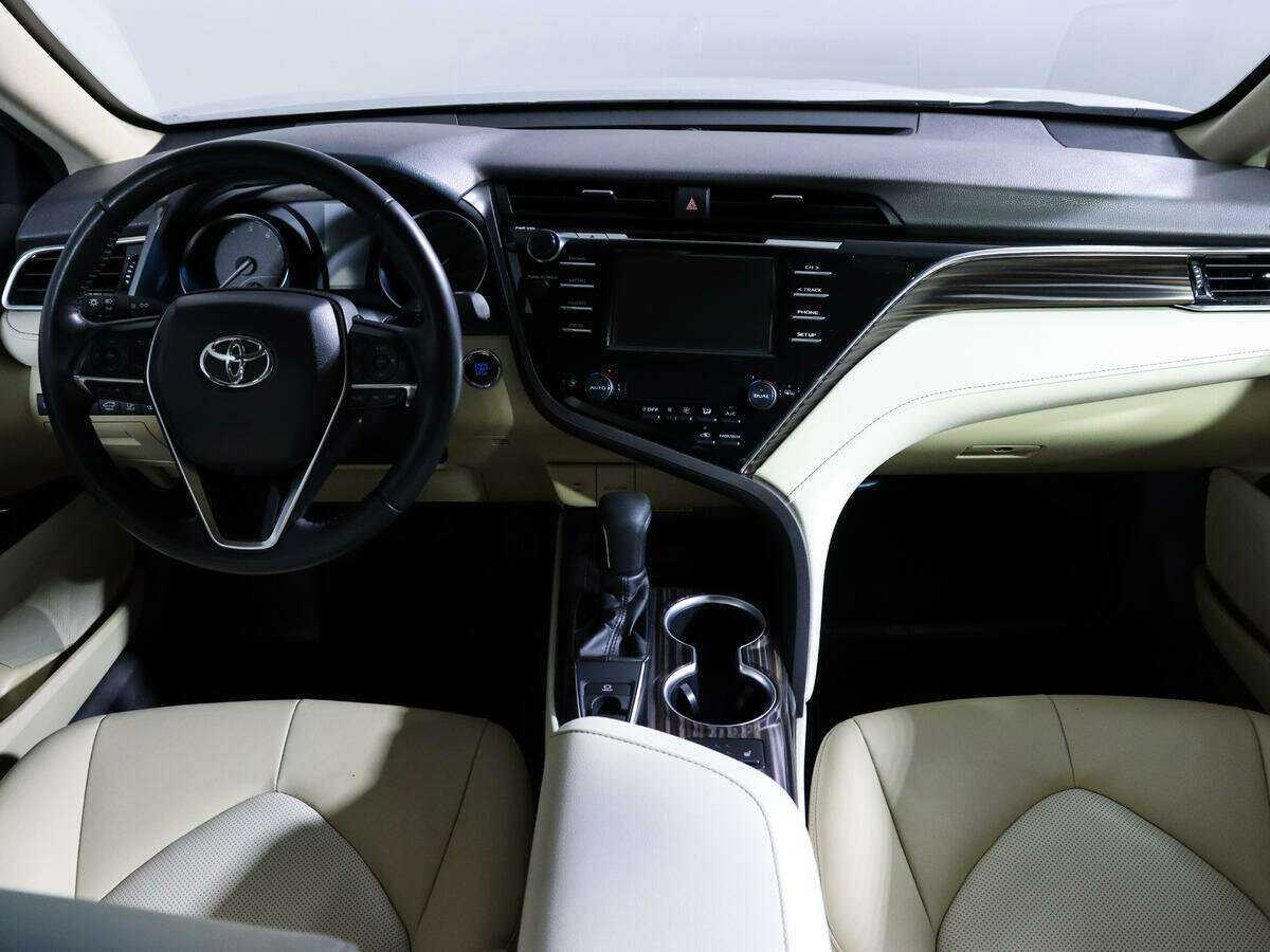 Toyota Camry б/у, 2020, Автоматическая. Фото: #8