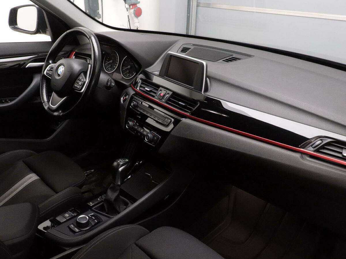 BMW X1 б/у, 2017, Автоматическая. Фото: #6