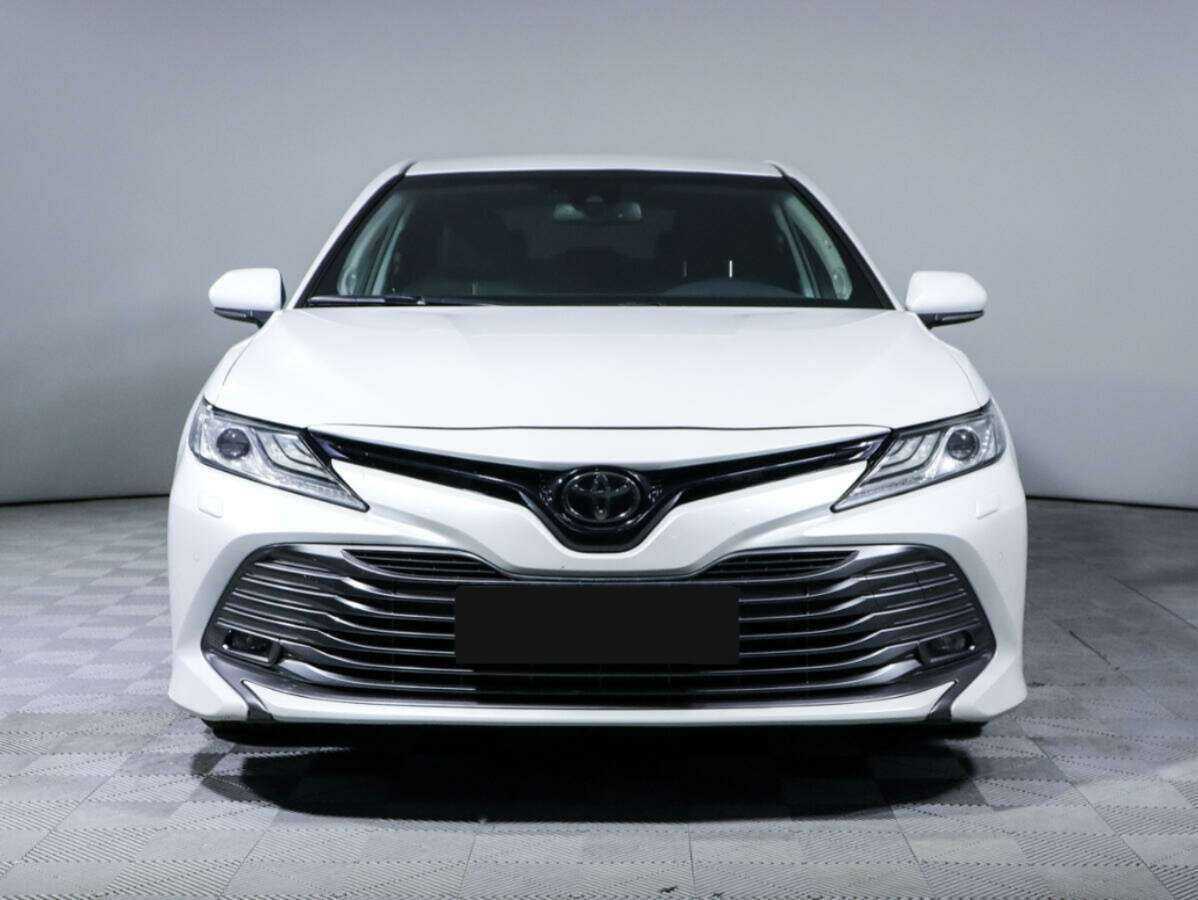 Toyota Camry б/у, 2018, Автоматическая. Фото: #1