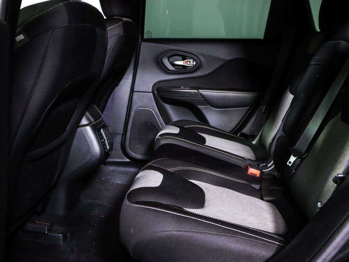 Jeep Cherokee б/у, 2014, Автоматическая. Фото: #6