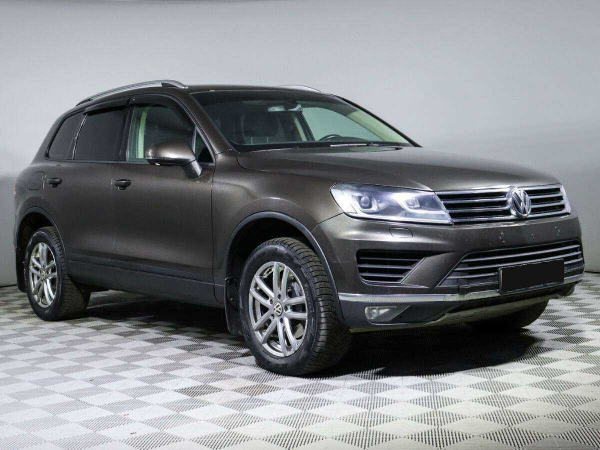 Volkswagen Touareg б/у, 2015, Автоматическая. Фото: #2
