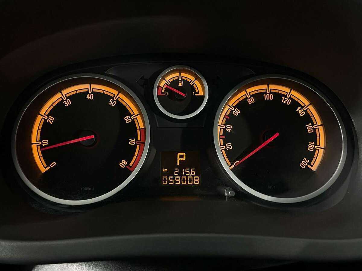 Opel Corsa б/у, 2013, Автоматическая. Фото: #10