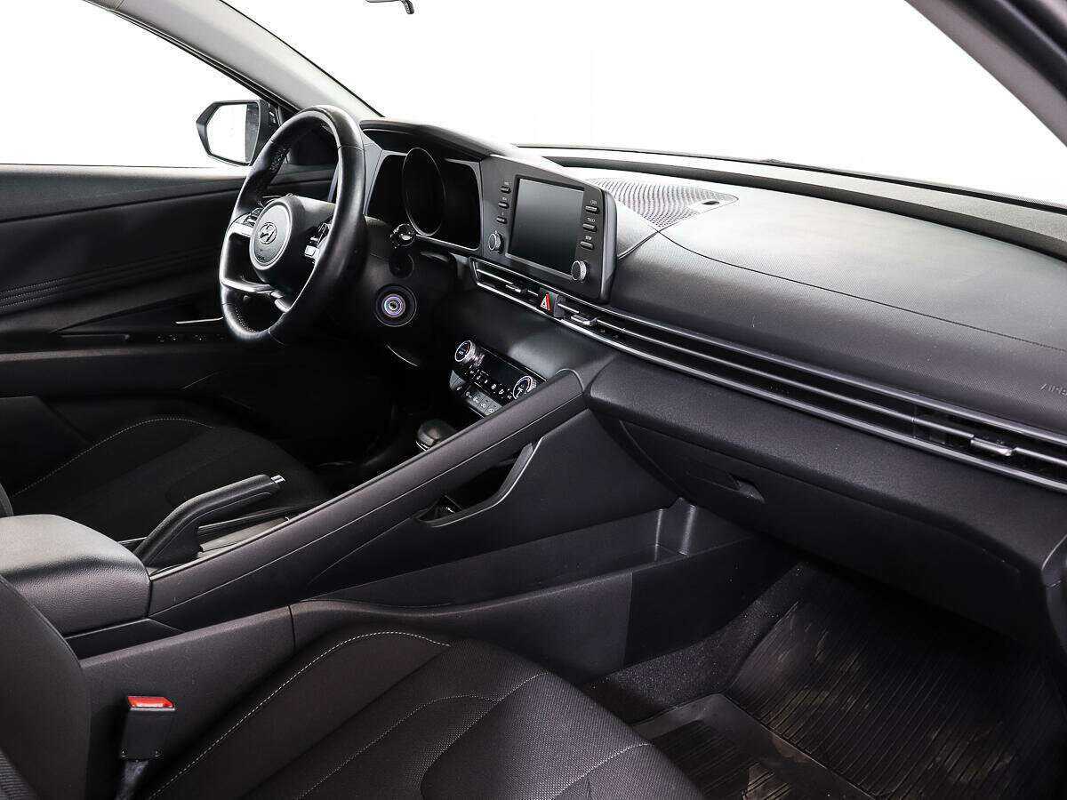 Hyundai Elantra б/у, 2021, Автоматическая. Фото: #8