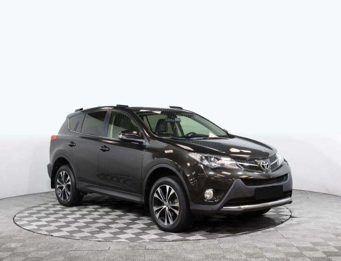Toyota RAV4 б/у, 2015, Автоматическая. Фото: #1