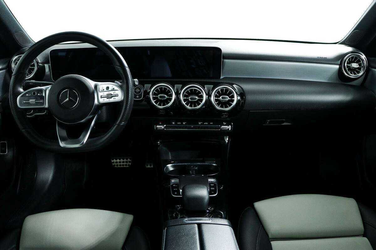 Mercedes-Benz A-Класс б/у, 2019, Роботизированная. Фото: #10