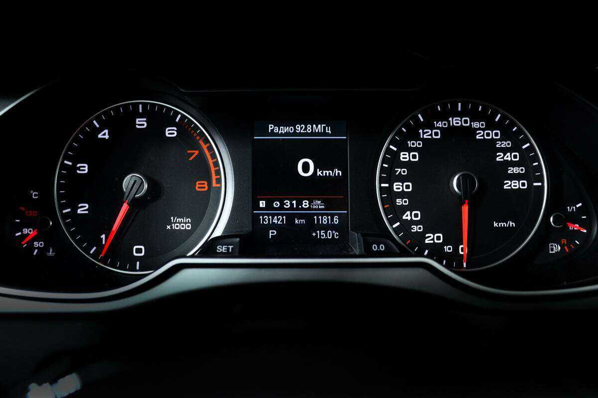 Audi A4 б/у, 2014, Роботизированная. Фото: #9