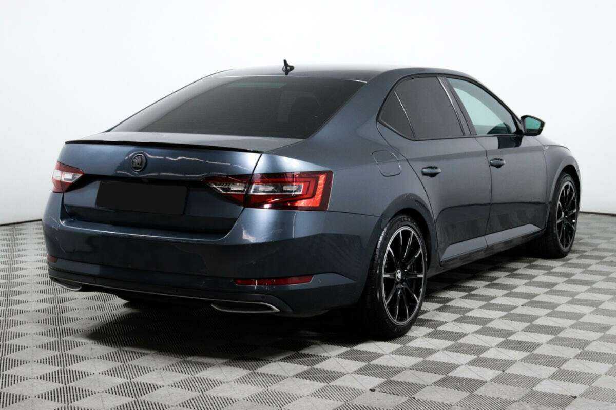 Skoda Superb б/у, 2017, Роботизированная. Фото: #4