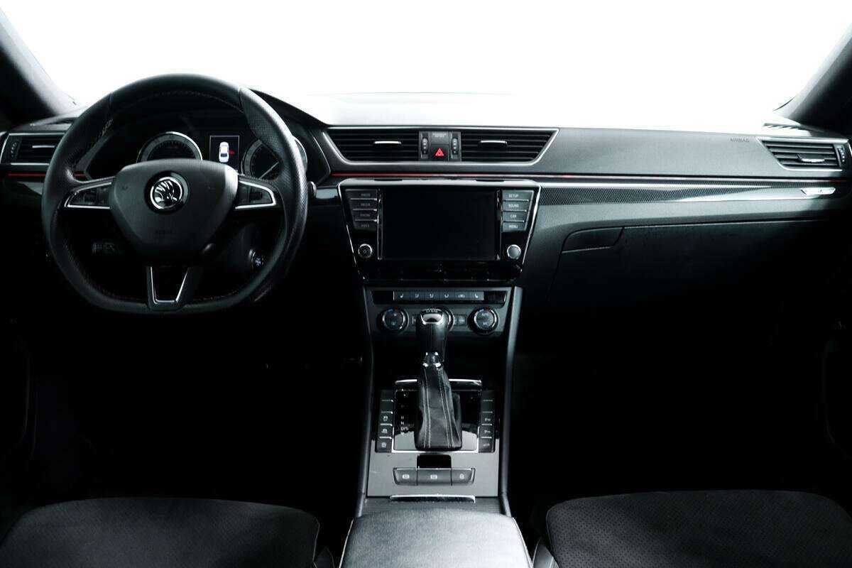 Skoda Superb б/у, 2017, Роботизированная. Фото: #10