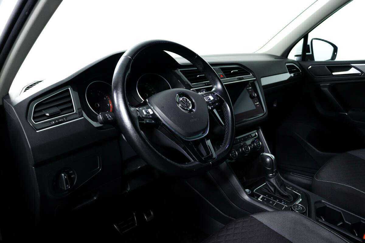 Volkswagen Tiguan б/у, 2018, Роботизированная. Фото: #11