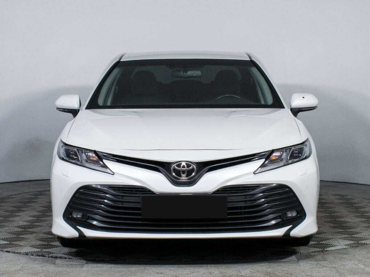 Toyota Camry б/у, 2020, Автоматическая. Фото: #1