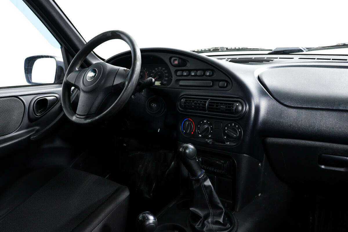 Chevrolet Niva б/у, 2014, Механическая. Фото: #8