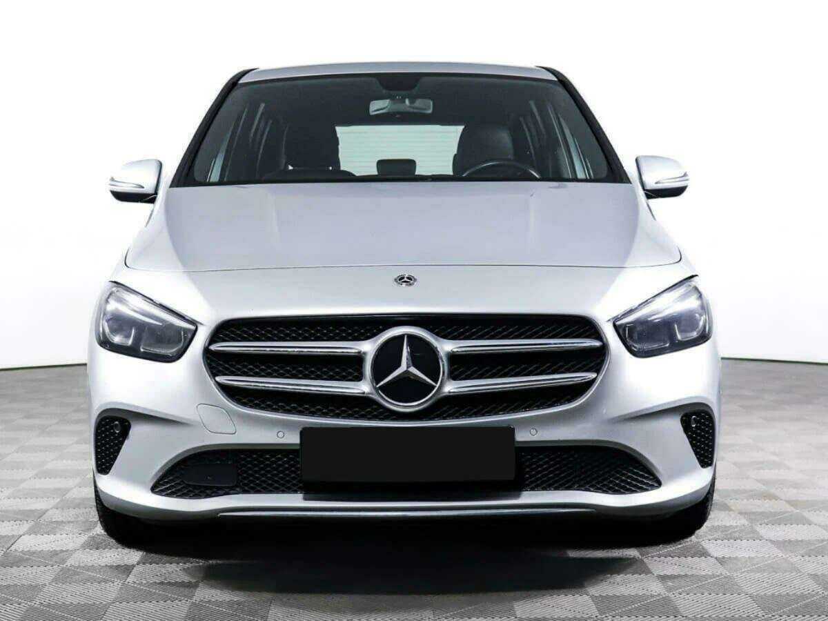 Mercedes-Benz B-Класс б/у, 2018, Роботизированная. Фото: #1