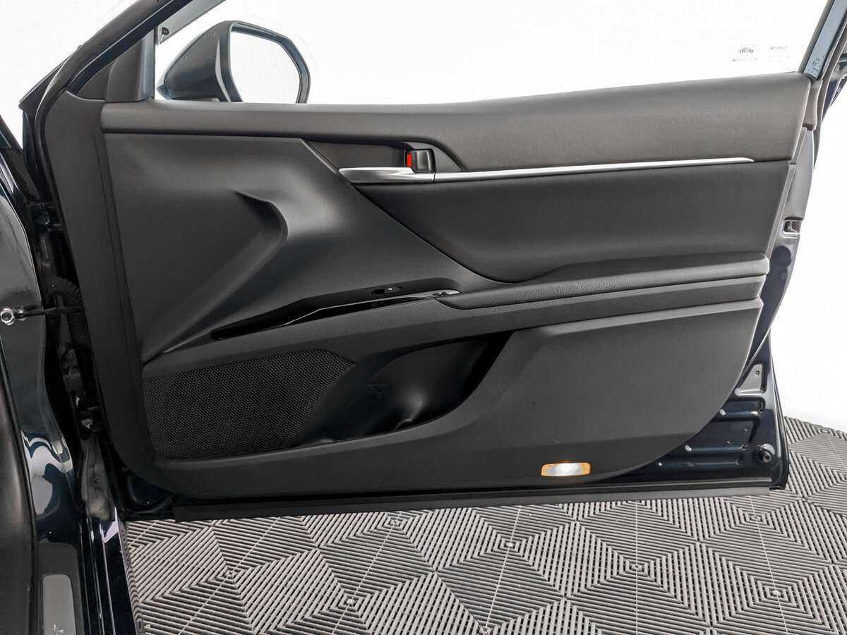 Toyota Camry б/у, 2020, Автоматическая. Фото: #16
