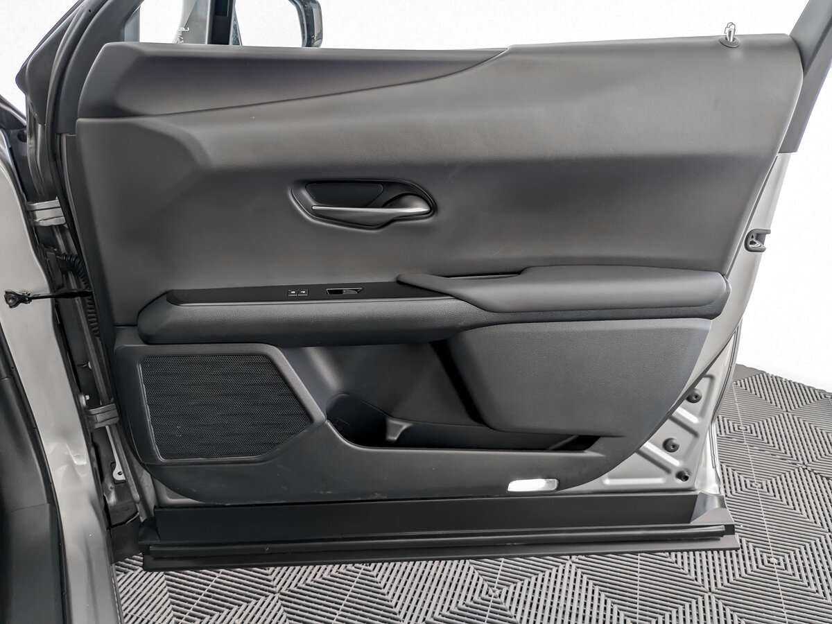 Lexus UX б/у, 2020, Вариатор. Фото: #19