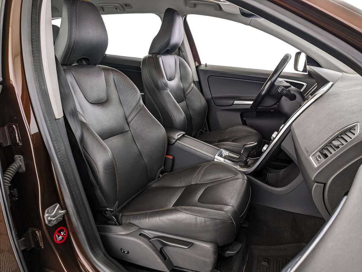 Вольво ИксЦ60 б/у, 2015, Автоматическая. Фото: #19