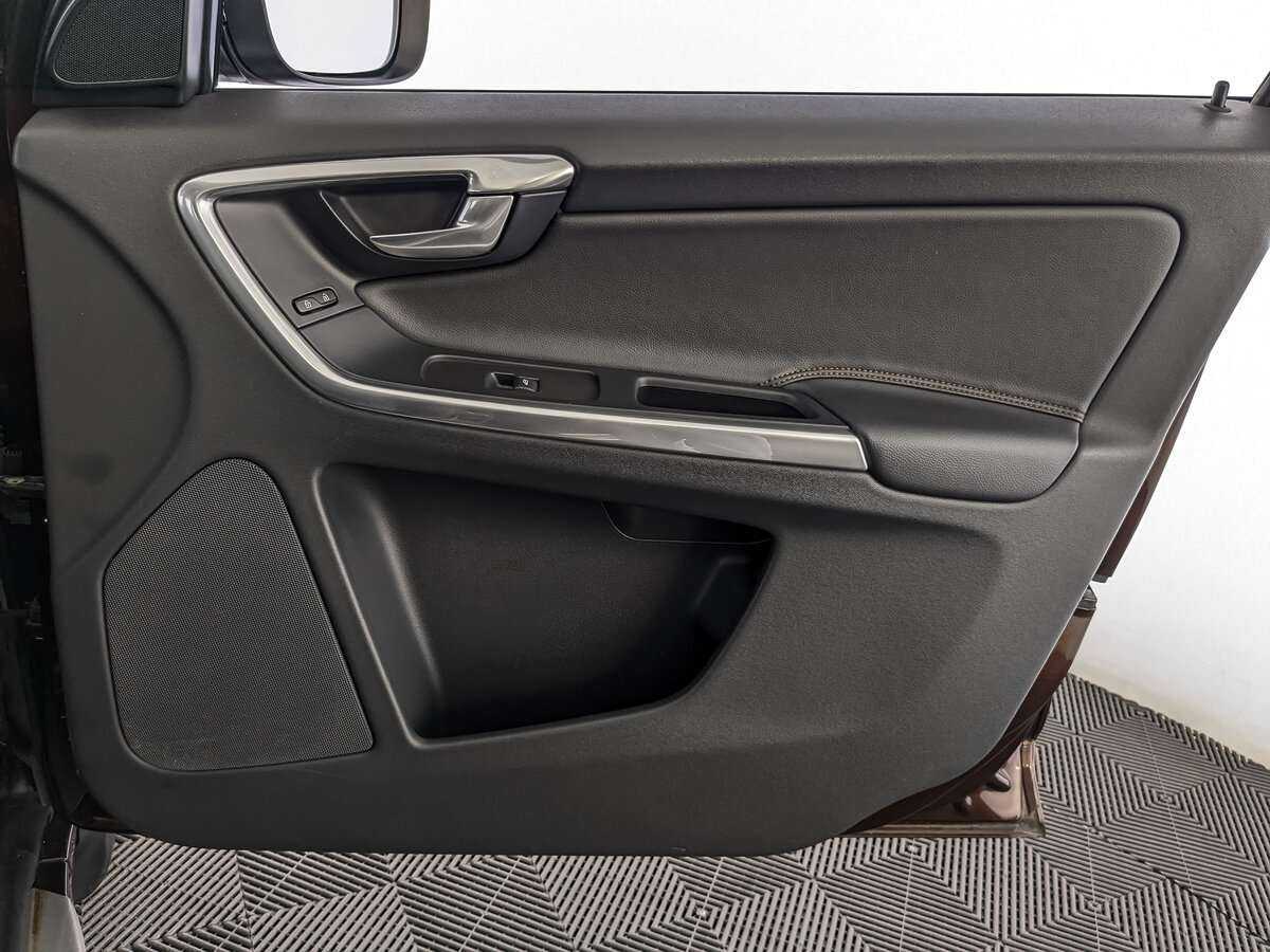 Вольво ИксЦ60 б/у, 2015, Автоматическая. Фото: #20