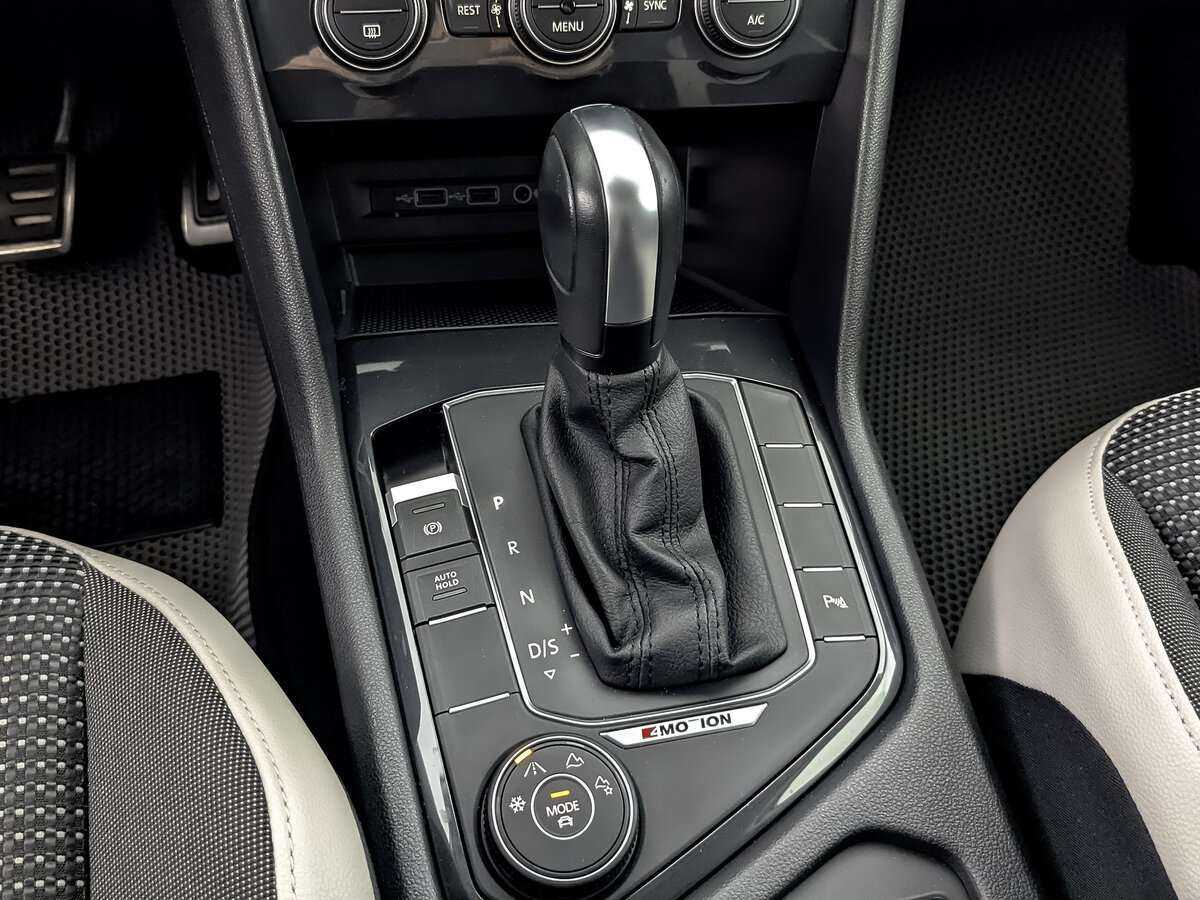 Volkswagen Tiguan б/у, 2020, Роботизированная. Фото: #25