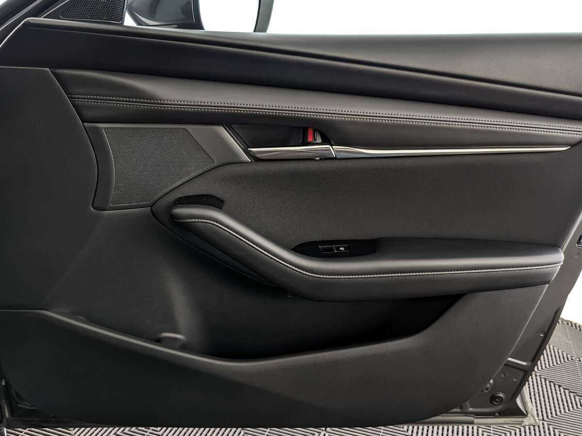 Mazda 3 б/у, 2019, Автоматическая. Фото: #18