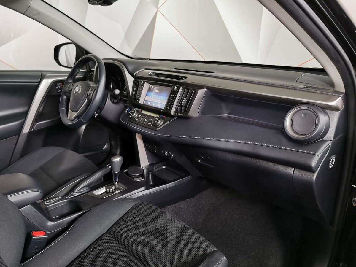 Toyota RAV4 б/у, 2018, Автоматическая. Фото: #8