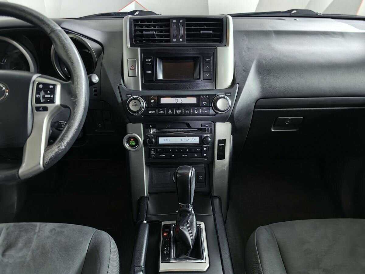 Toyota Land Cruiser Prado б/у, 2012, Автоматическая. Фото: #10