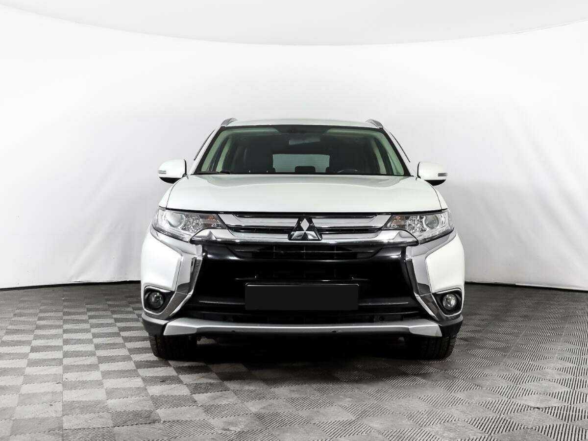 Mitsubishi Outlander б/у, 2016, Вариатор. Фото: #1