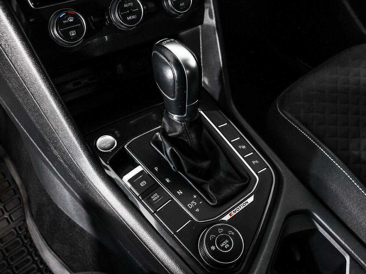 Volkswagen Tiguan б/у, 2018, Роботизированная. Фото: #9