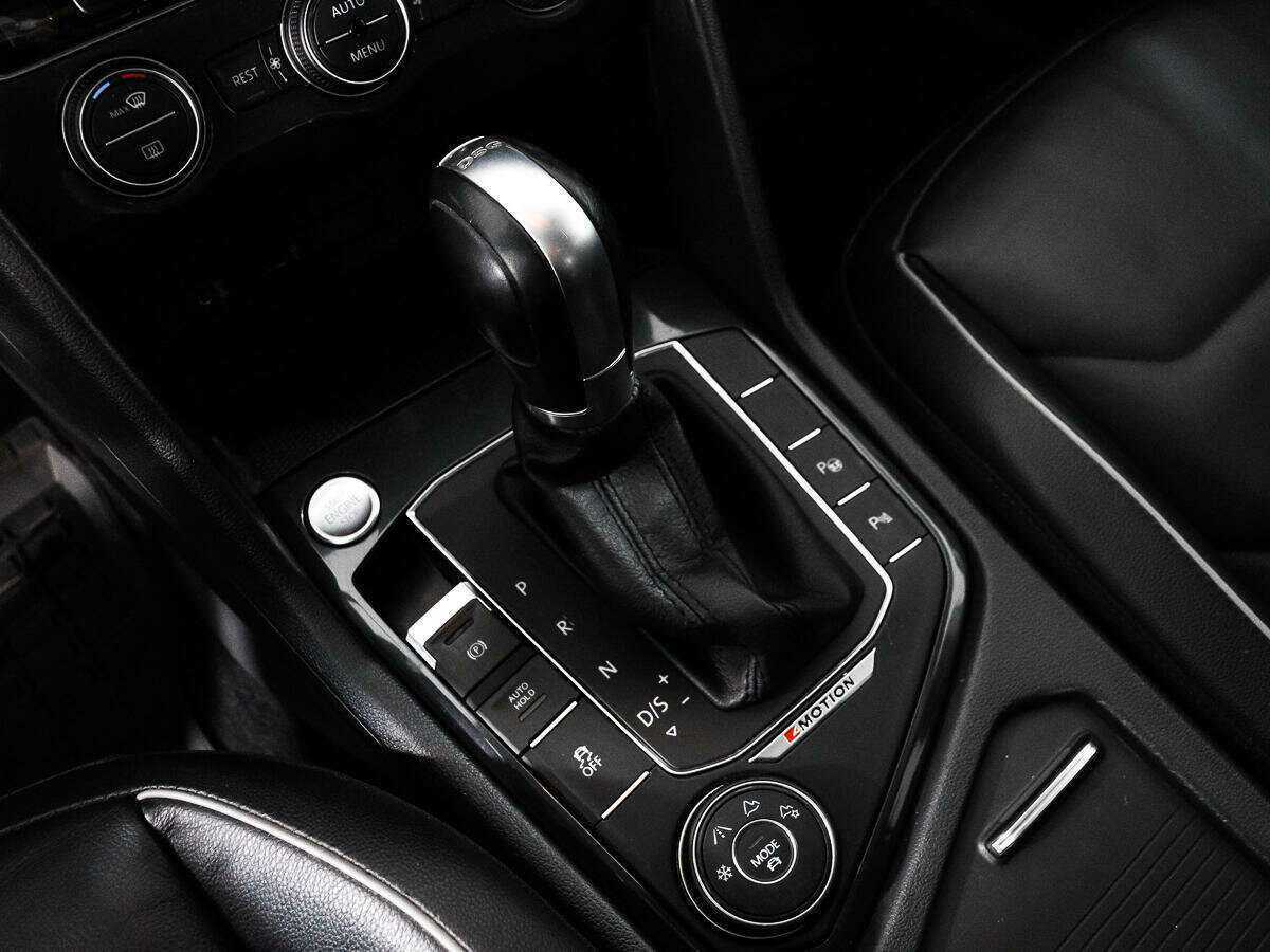 Volkswagen Tiguan б/у, 2017, Роботизированная. Фото: #10