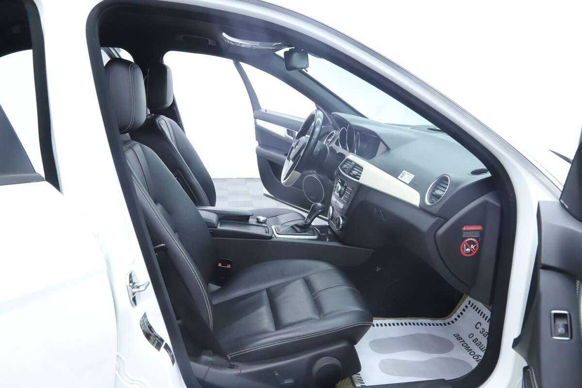 Mercedes-Benz C-Класс б/у, 2014, Автоматическая. Фото: #12